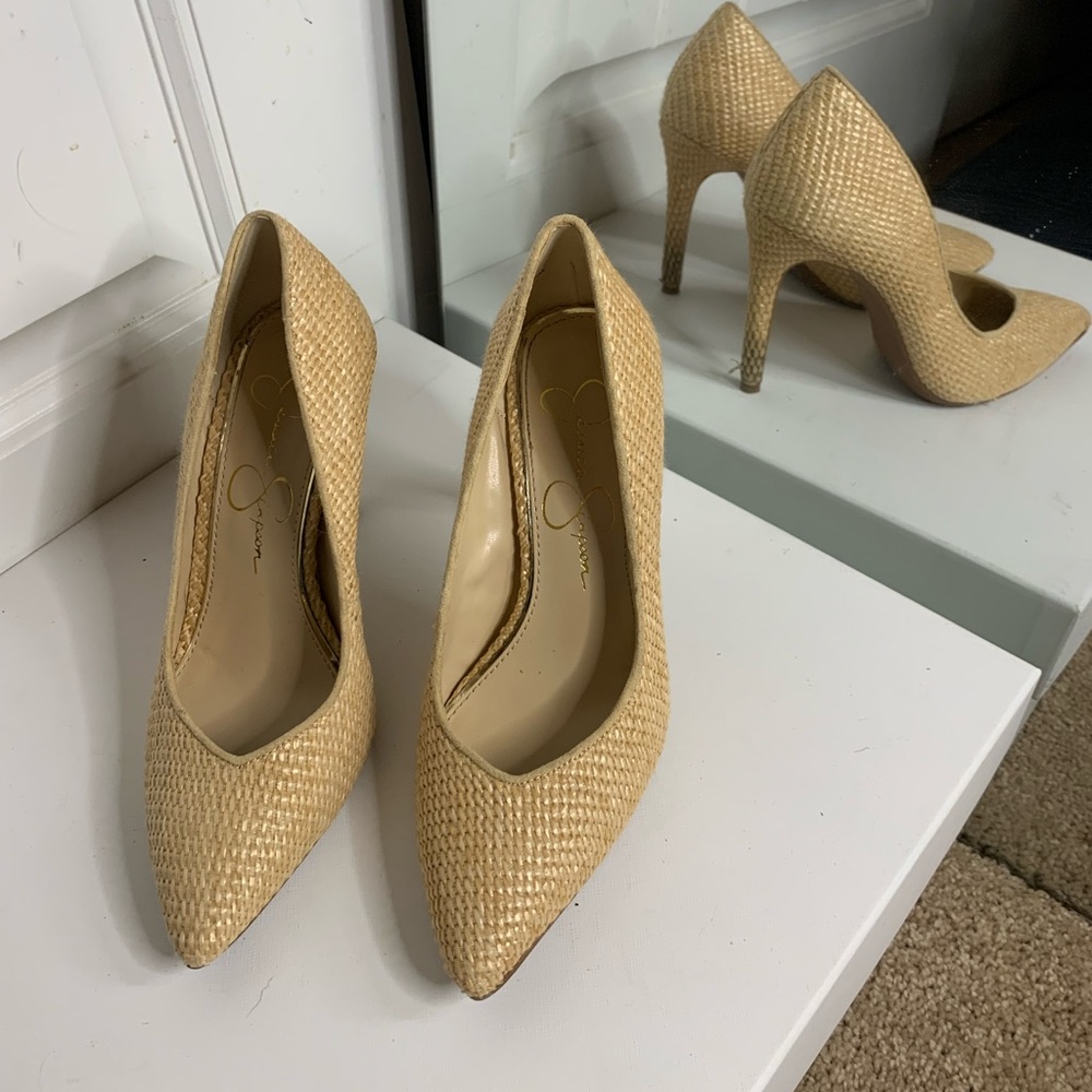 Jessica Simpson woven beige pointed toe pumps